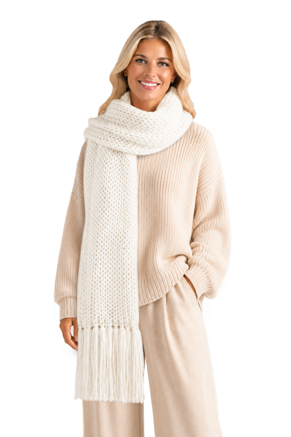 CasualDressOffWhite Ladies Knit Scarf